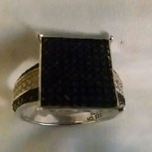 Black spinel with zircon